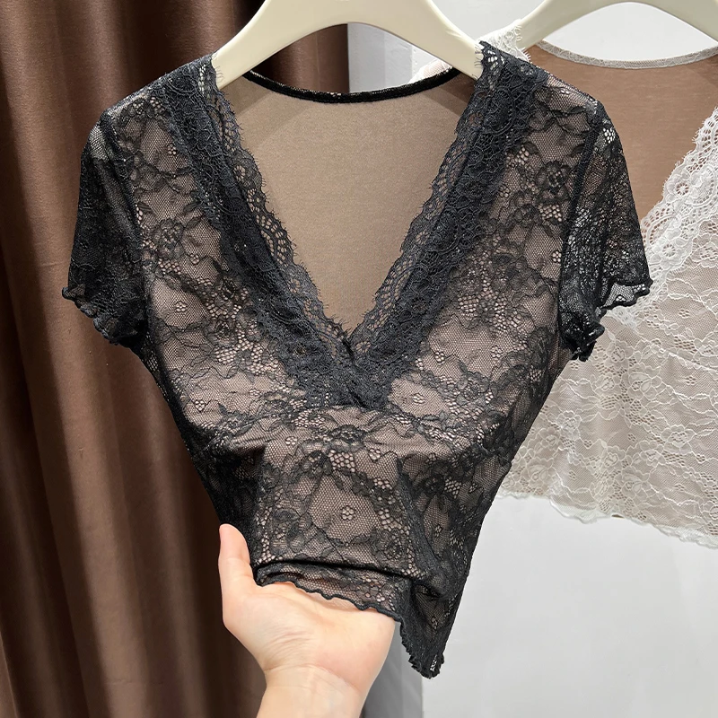 法式V领蕾丝衫女薄款夏季设计感漂亮短袖t恤外穿性感纯欲镂空上衣
