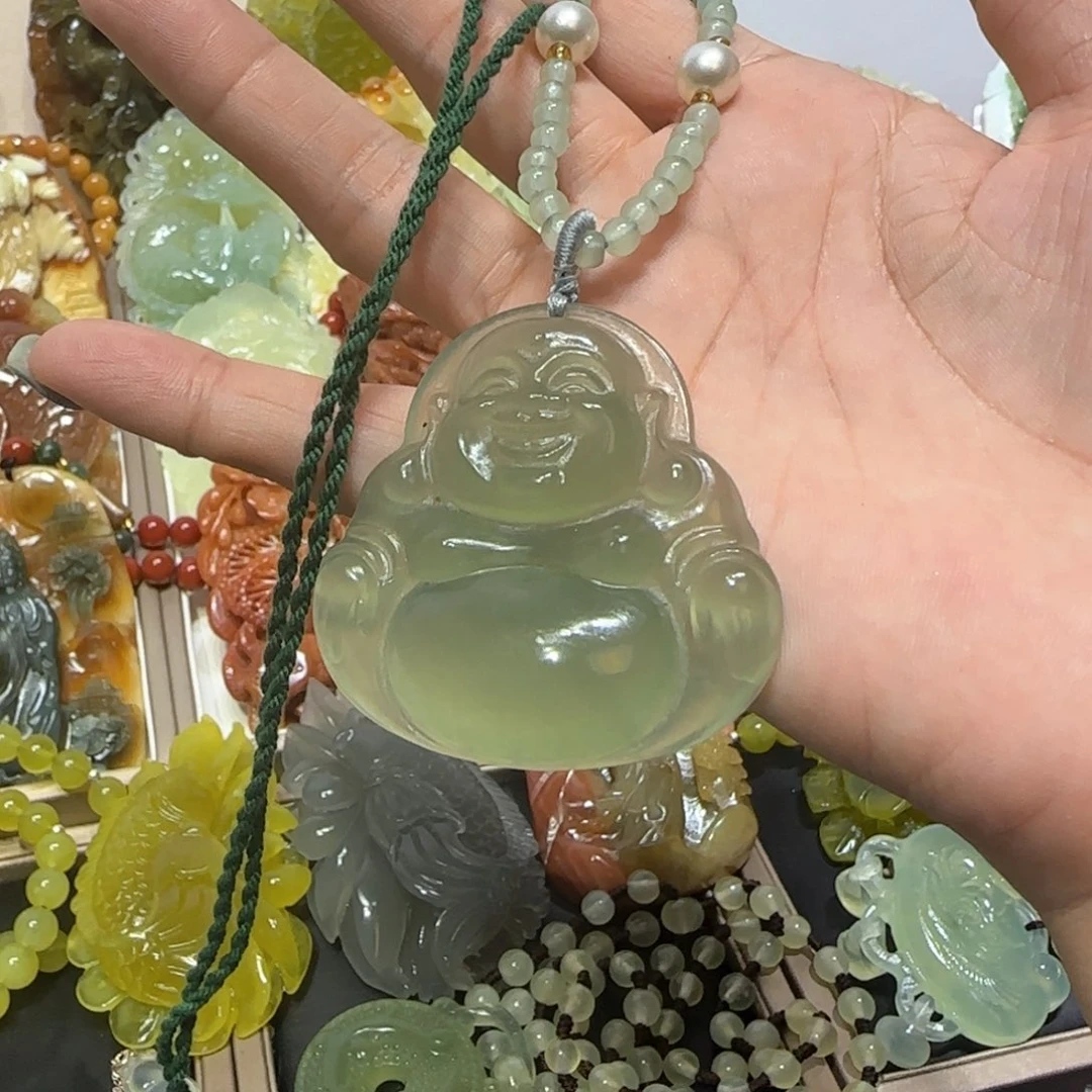 未镶嵌蛇纹石玉吊坠