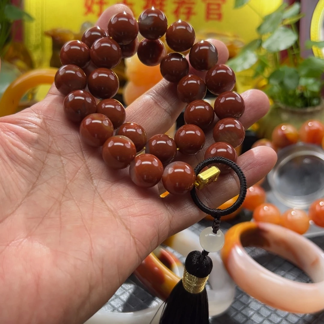 石英质玉未镶嵌颈饰