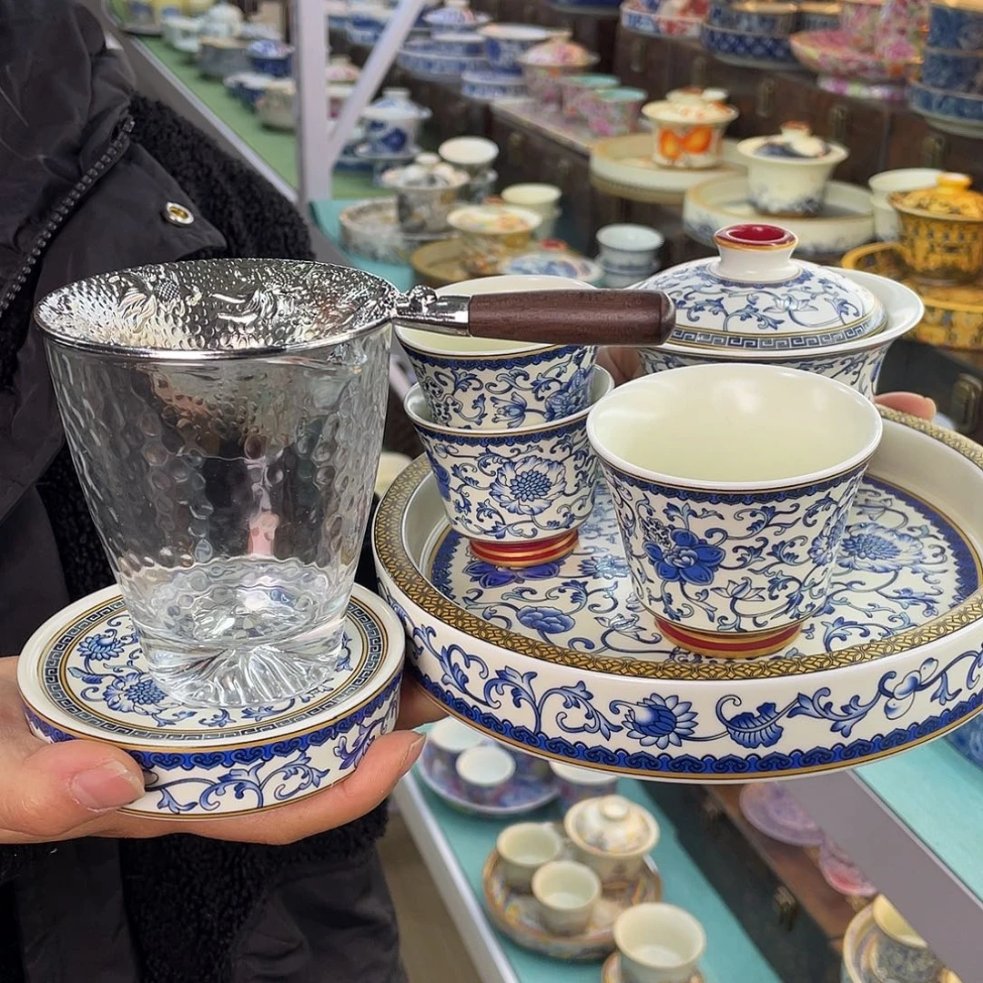 祝我们成为更好的人