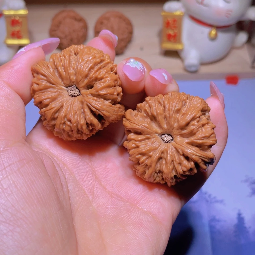 文玩核桃把件41凹底南疆