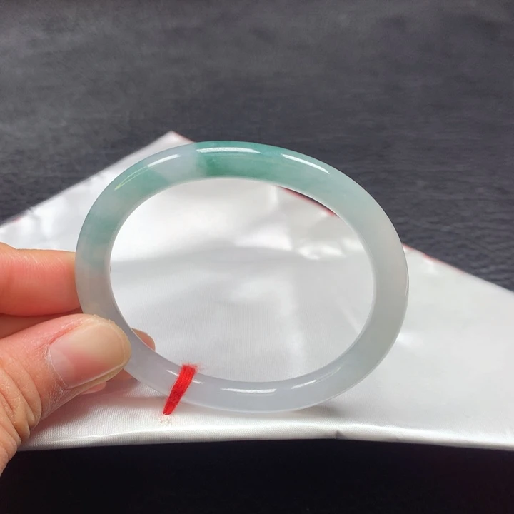 翡翠手镯（贵妃镯）未镶嵌53➕