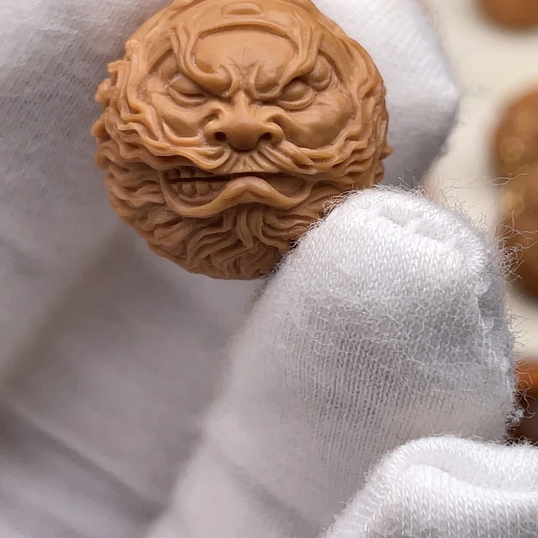 吊坠猴头核桃纯手工地府钟馗