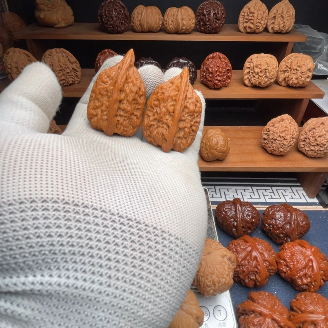 文玩核桃吊坠鸡心野鸡