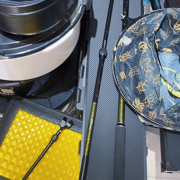 茅草黑金极竞技支架