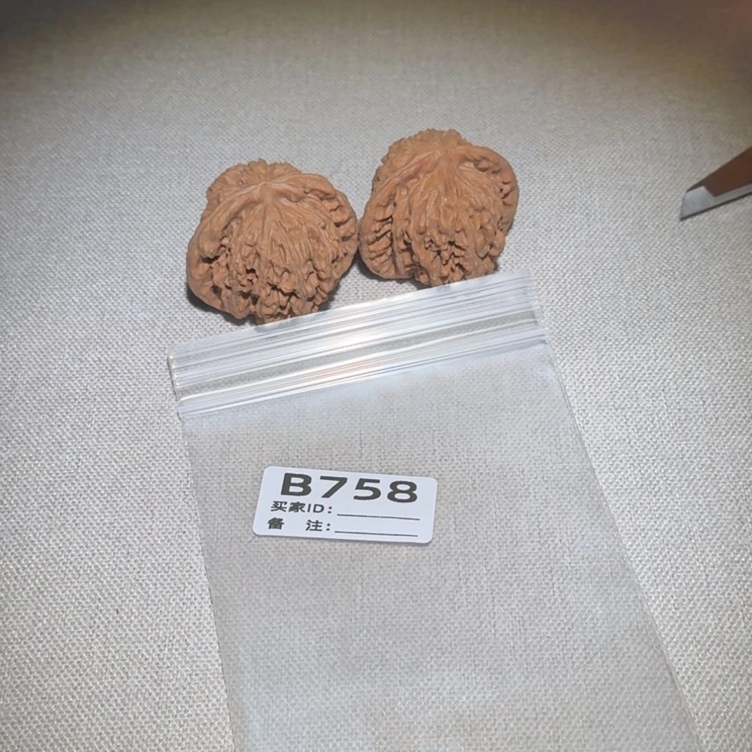 文玩核桃吊坠四座楼758