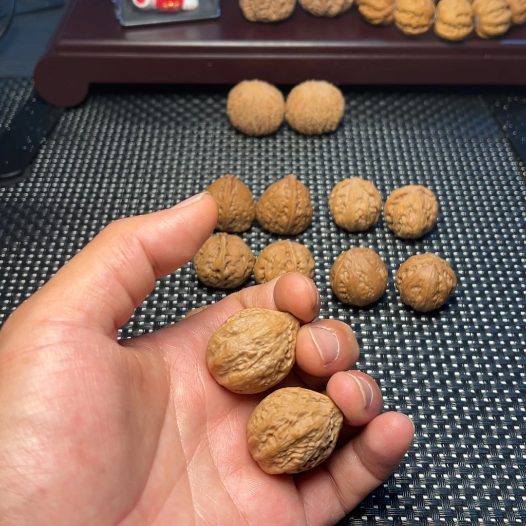 把件文玩核桃蚂蚁纹小八棱