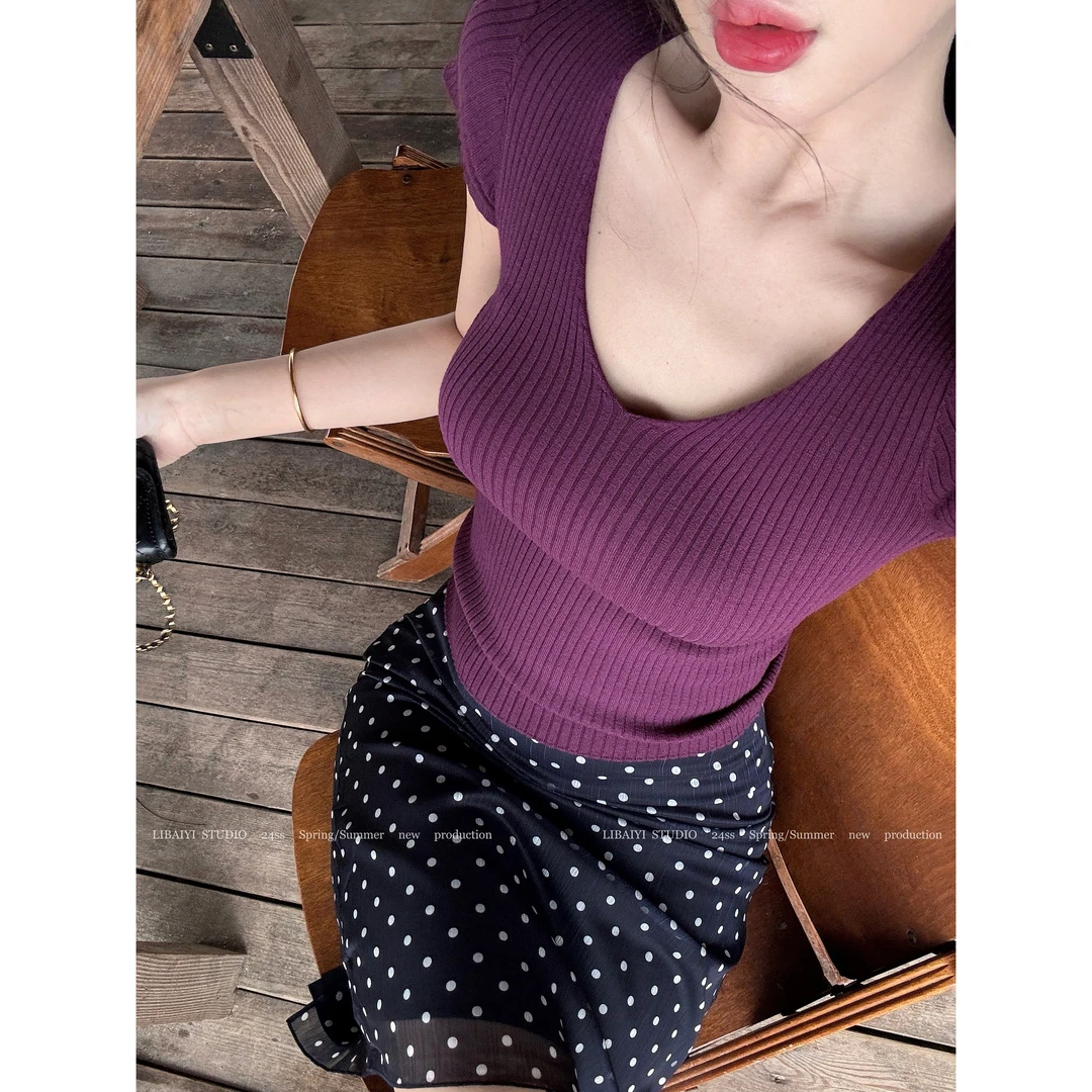 LIBAIYI 好白好欲/纯欲显白御姐基础款V领针织短袖收腰T恤1422