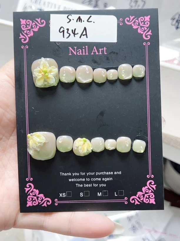 脚甲纯手工冰花捏捏暴闪显白气质简约美甲贴片