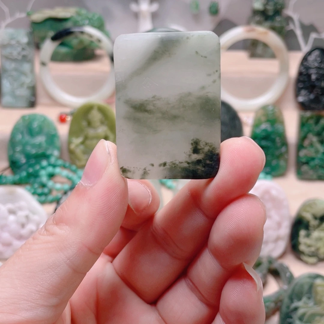 独山玉未镶嵌颈饰