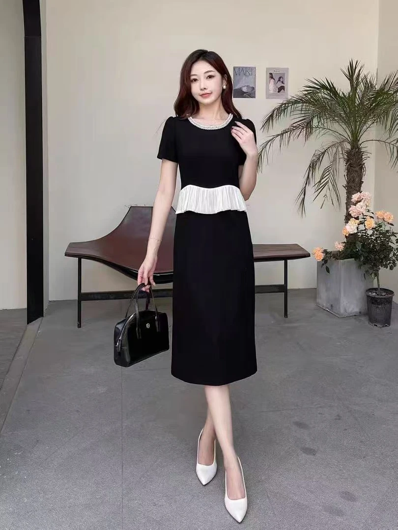 琴宝精选女装 春夏新款设计连衣裙（裙长105）LB-679