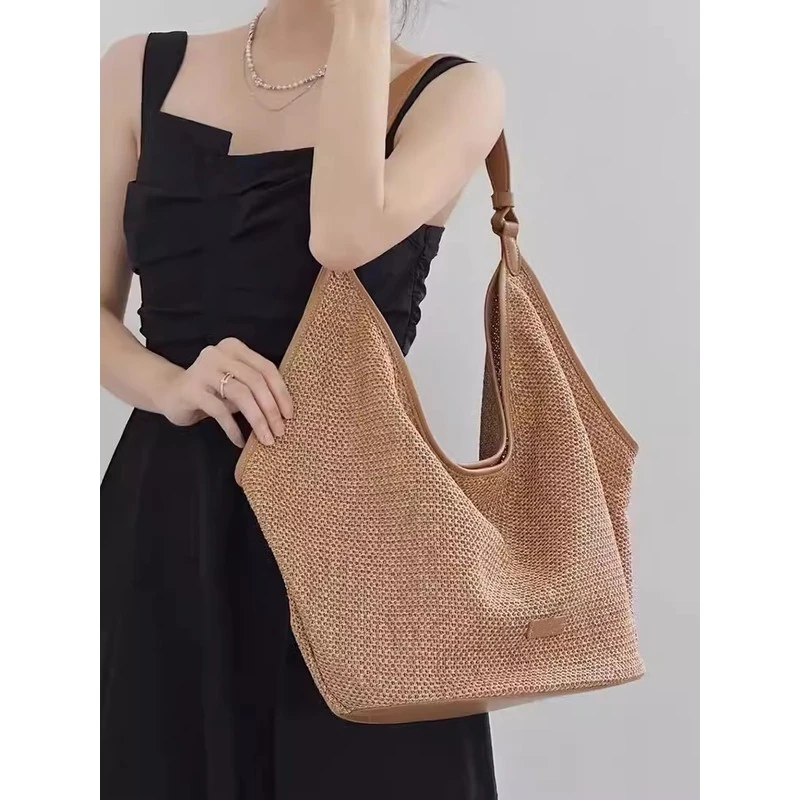 高级感夏季拉菲草编织包单肩腋下包大容量水桶包度假慵懒风托特包