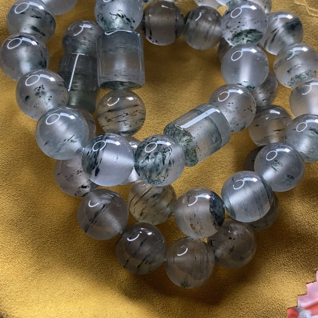 石英质玉未镶嵌颈饰C****n