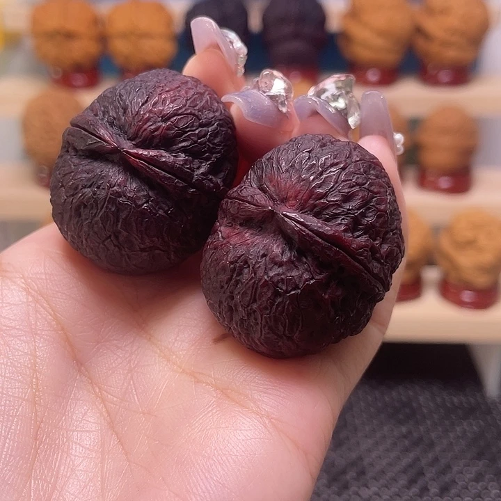 文玩核桃吊坠泰伦24