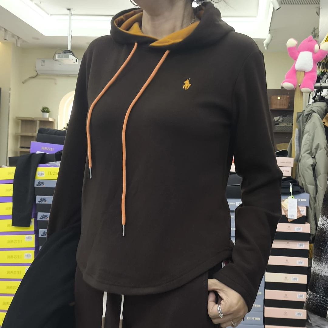 91516  戴帽拼色卫衣