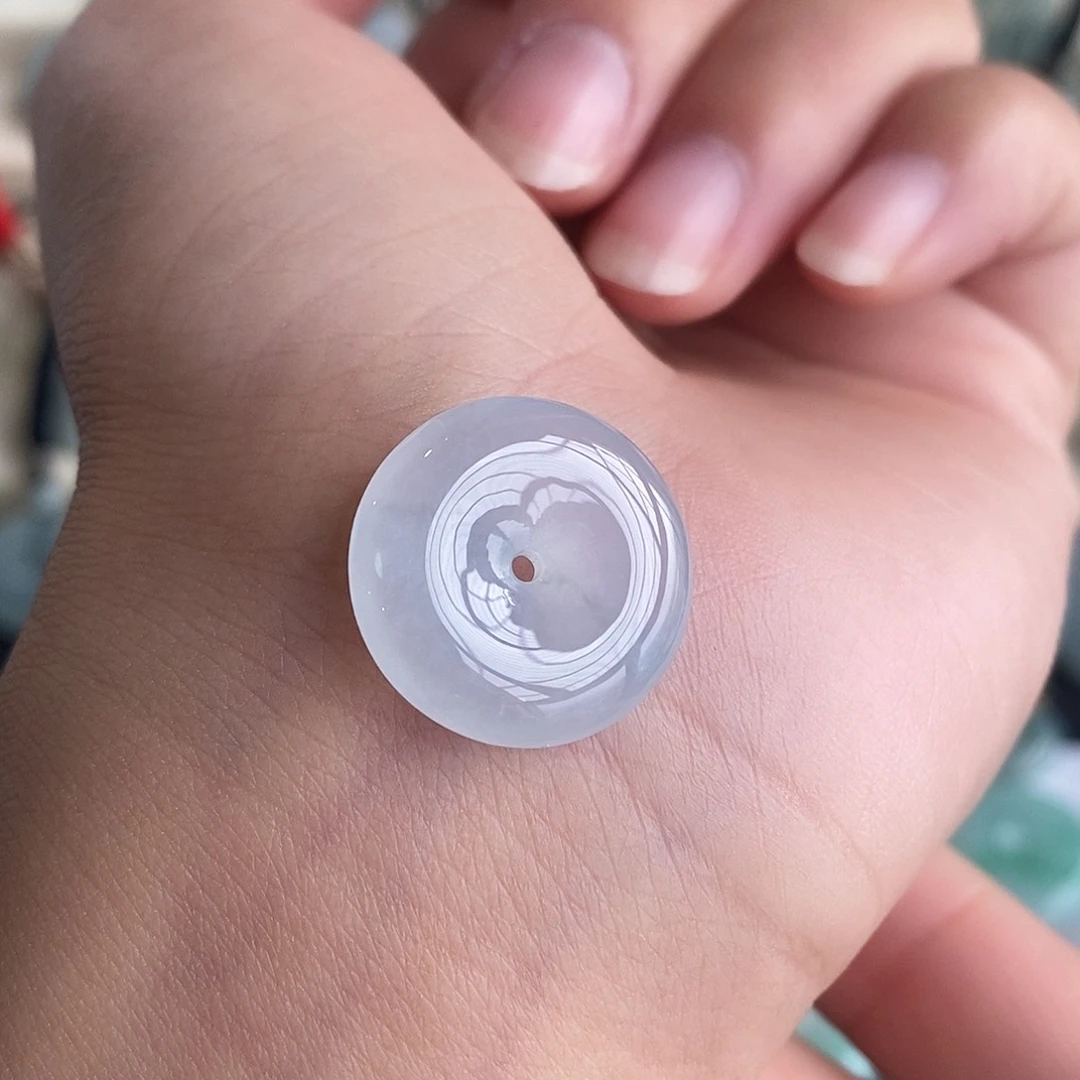 翡翠颈饰未镶嵌翡翠首饰