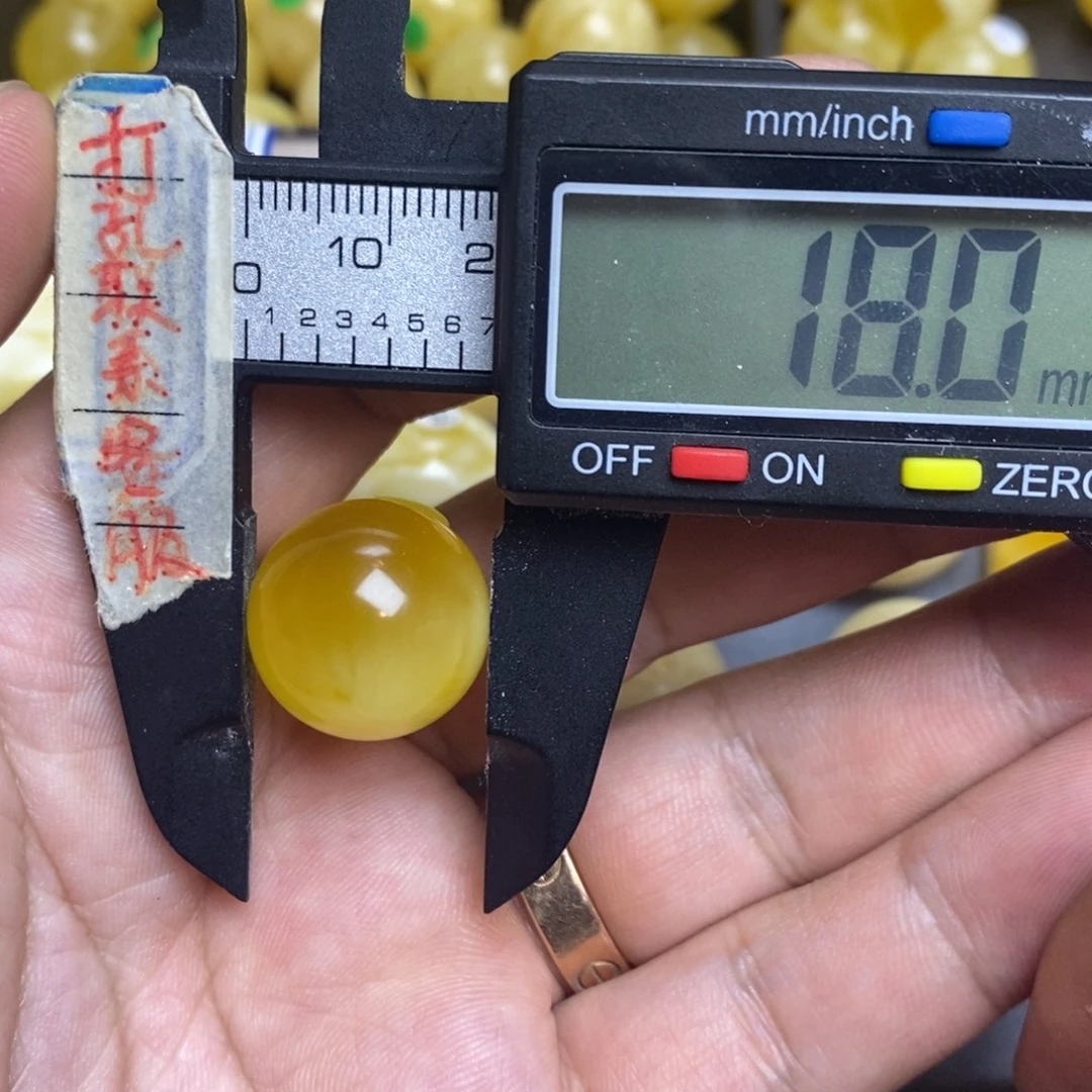 琥珀未镶嵌裸石18圆珠默认直发