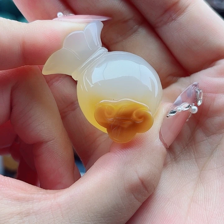 未镶嵌玛瑙手饰吊坠