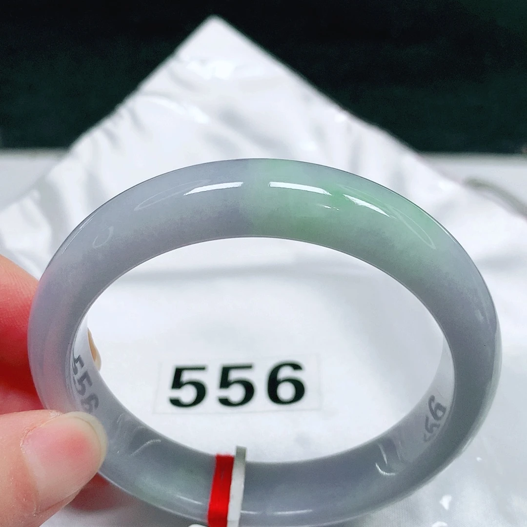 翡翠未镶嵌手镯55 号翡翠手镯