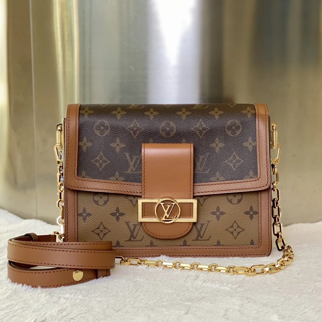 99新 LouisVuitton/路易威登 古有98新LV达芙妮中号斜挎包0374