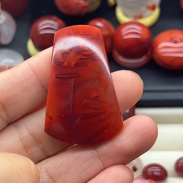 弋***~南红玛瑙未镶嵌配饰