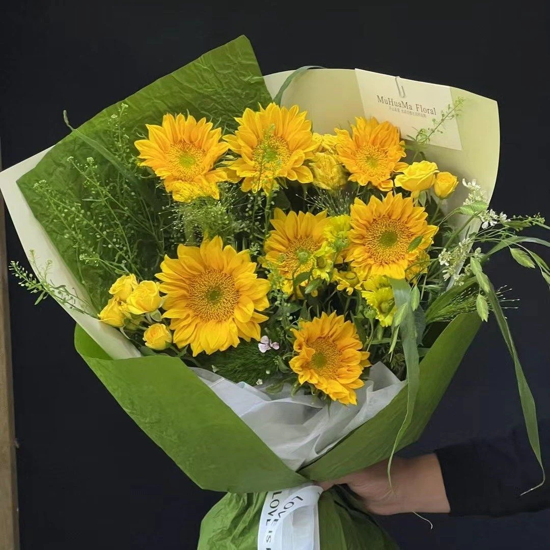 【阳光灿烂】7朵迷你绿心向日葵2支柠檬泡泡搭配翠扇叶白飞香小盼草毕业季送老师学生高考绿玫瑰
