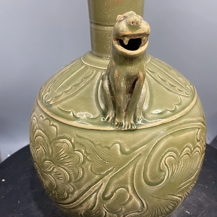 越窑执壶造型独特