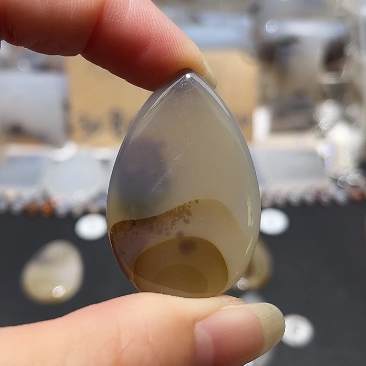 未镶嵌玉牌玛瑙/玉髓