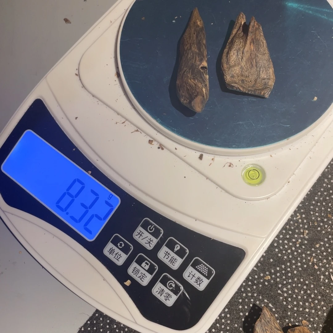 庄***沉香碎屑沉香树钉