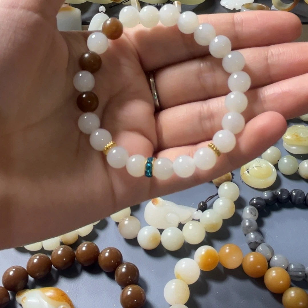 和田玉未镶嵌手串