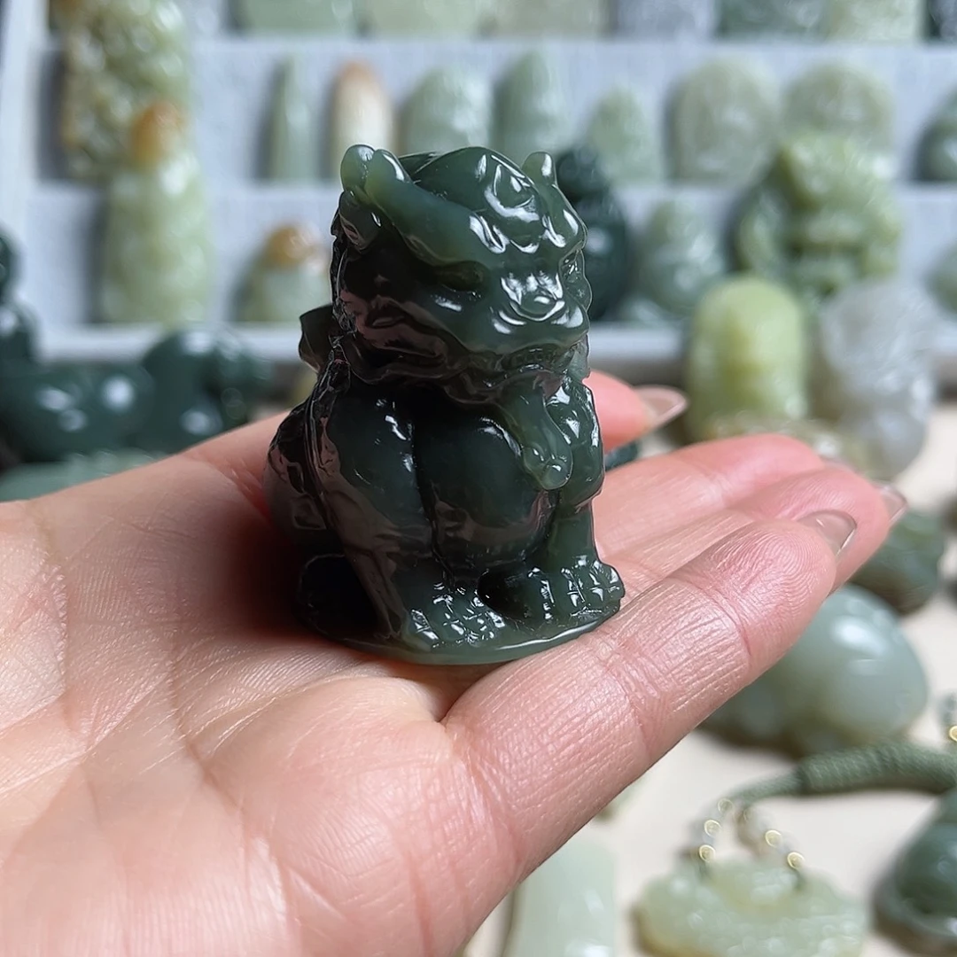 和田玉未镶嵌摆件