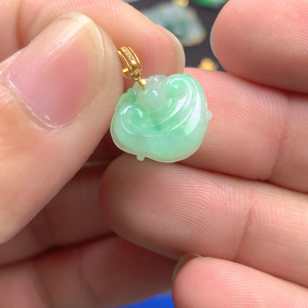 【闪购商品】颈饰18K金镶嵌翡翠翡翠