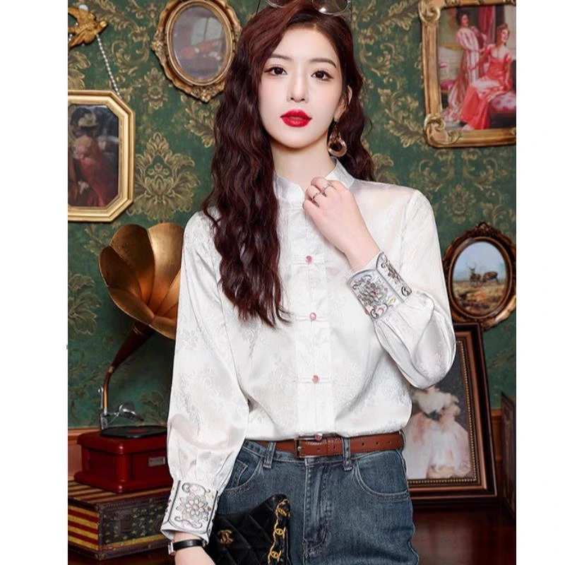 新中式刺绣缎面衬衫女装2025年新款春秋国风提花小衫别致绝美上衣