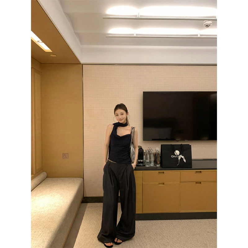 韩系气质减龄穿搭一整套修身无袖吊带背心上衣宽松直筒休闲长裤女