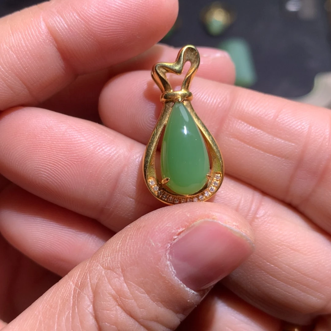 【闪购商品】和田玉珠宝半成品18K金镶嵌