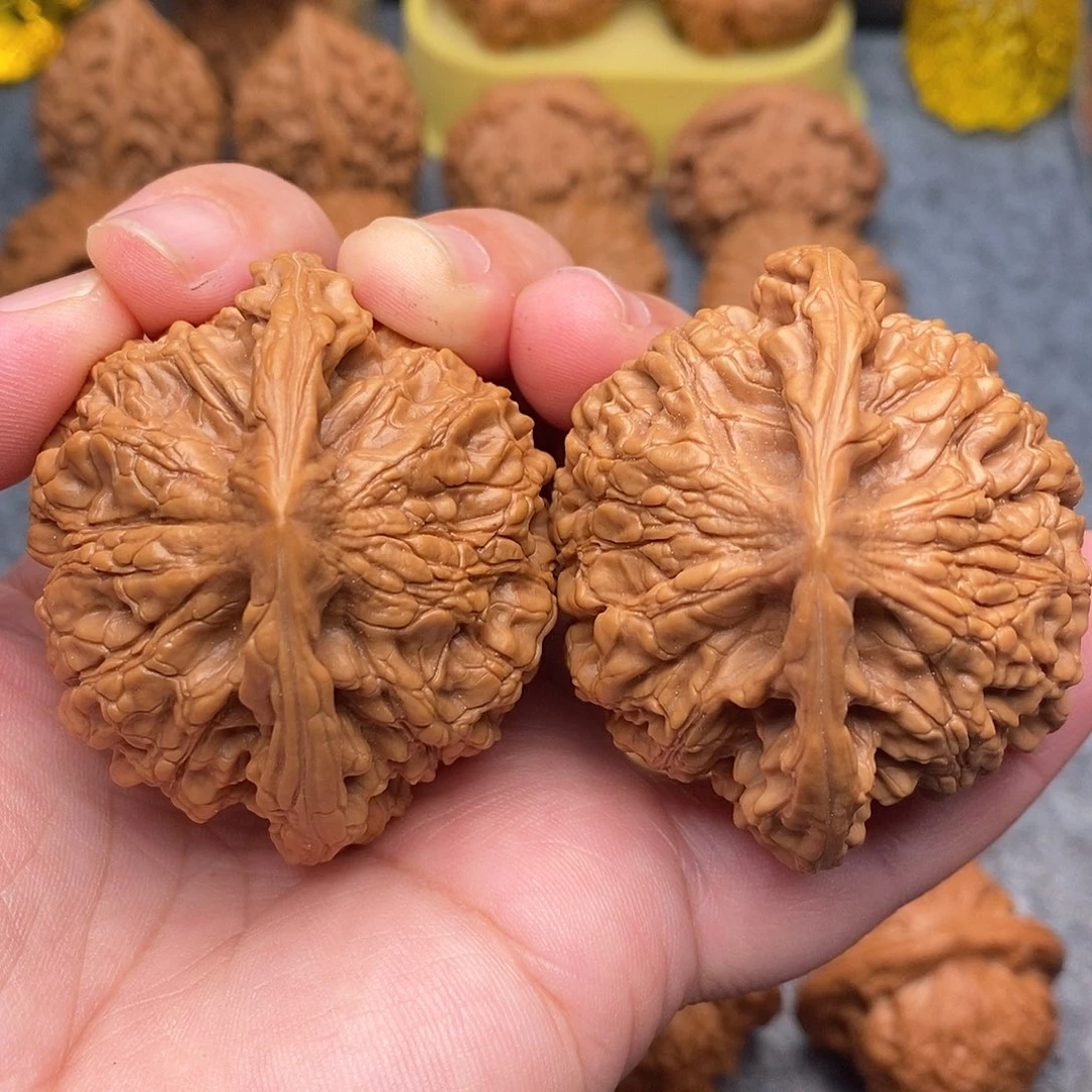 文玩核桃把件52全品绝配麒麟纹官帽