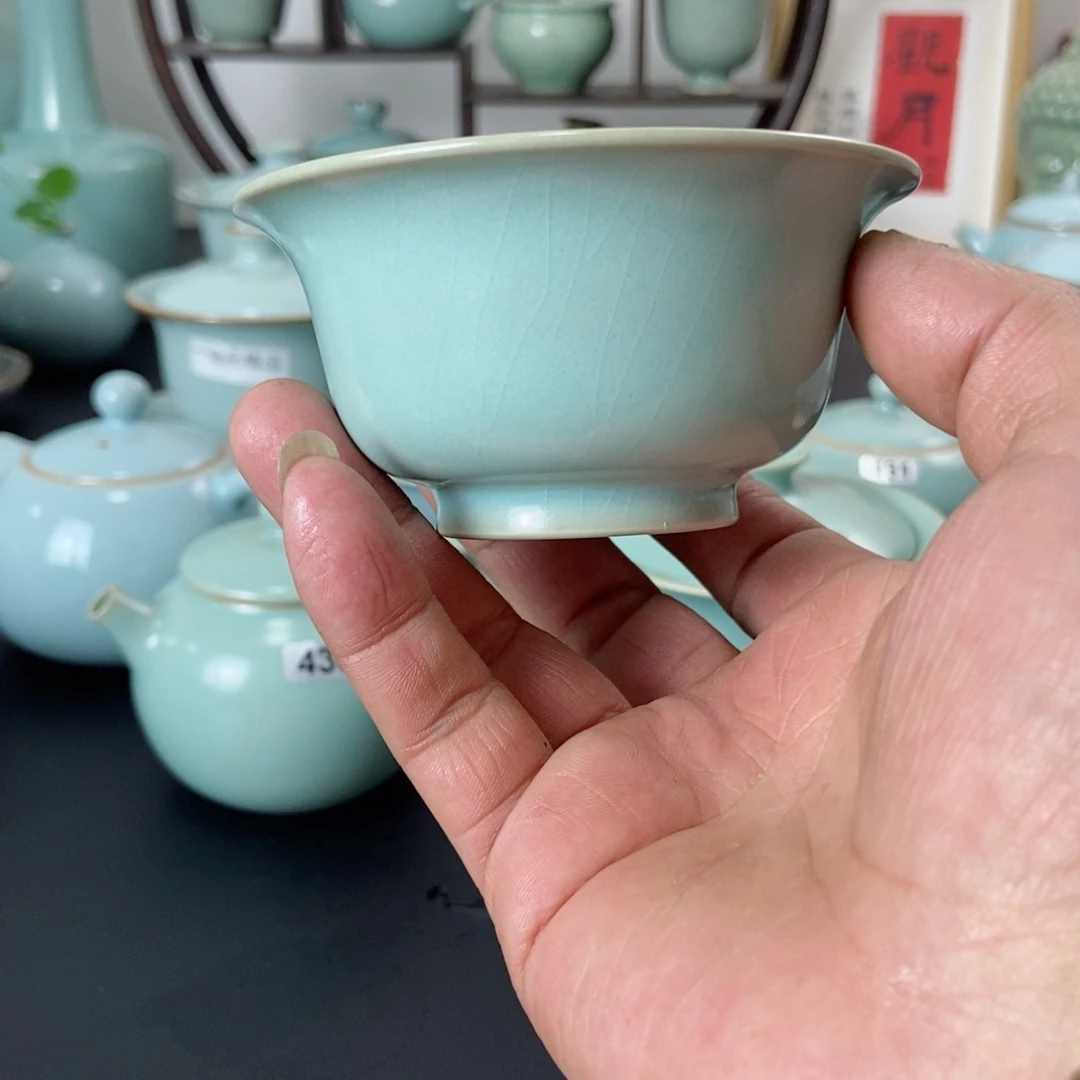 p****e仿古釉手工马蹄盖碗