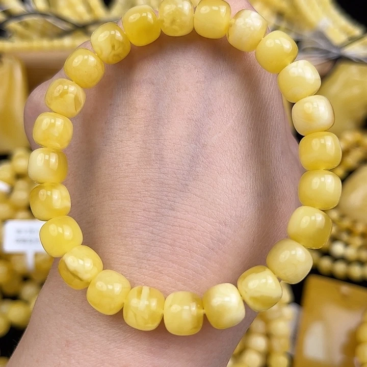 琥珀未镶嵌颈饰琥珀