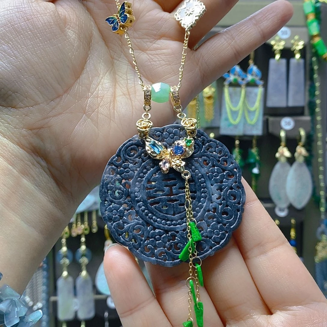 未镶嵌翡翠耳饰翡翠