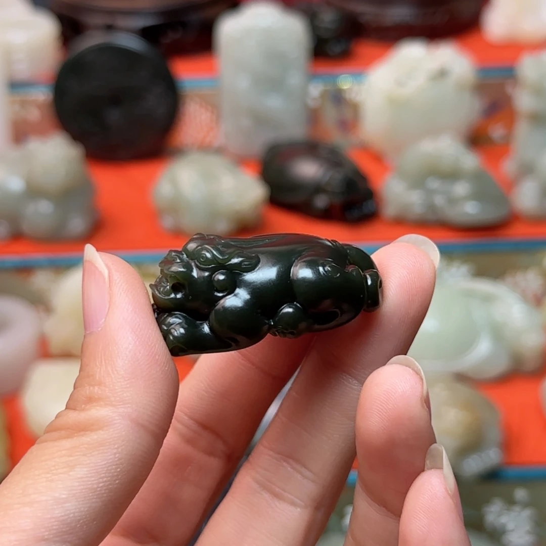 未镶嵌和田玉挂件