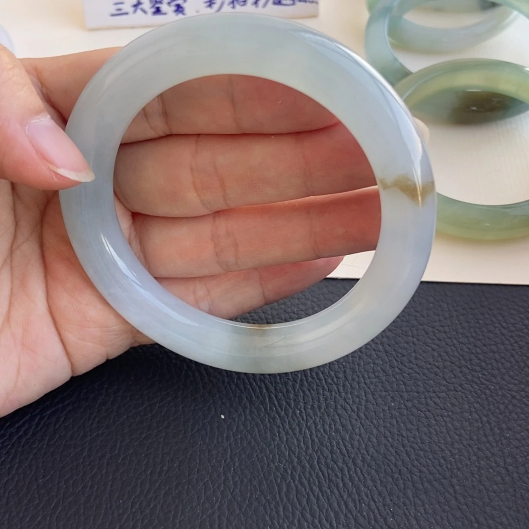 翡翠未镶嵌手镯56圆条