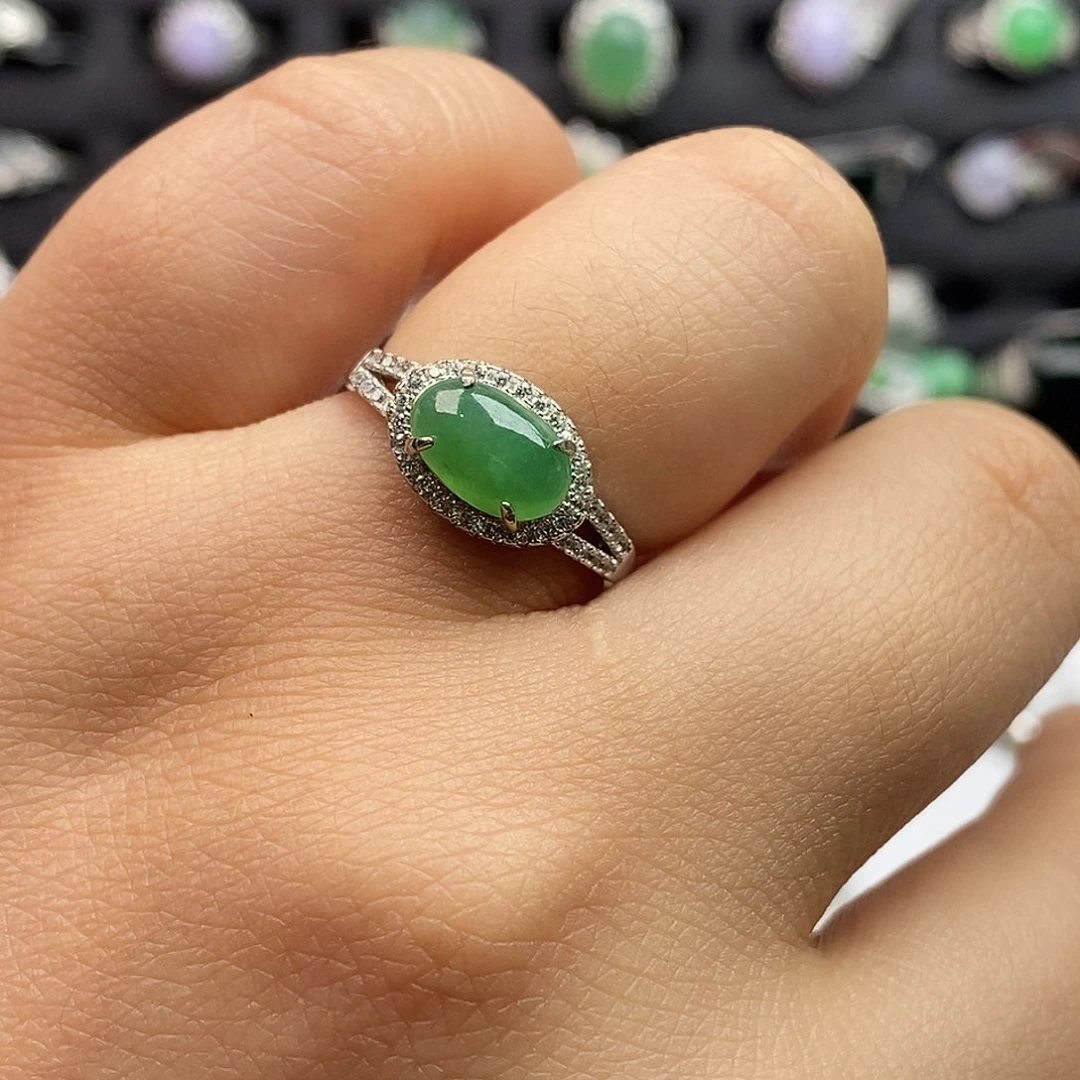 翡翠未镶嵌戒指翡翠