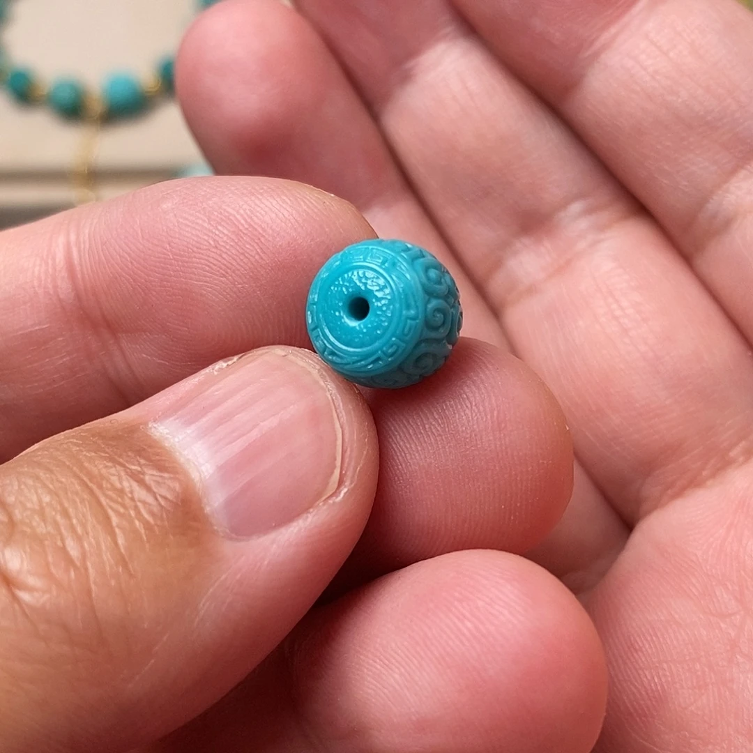 绿松石未镶嵌颈饰