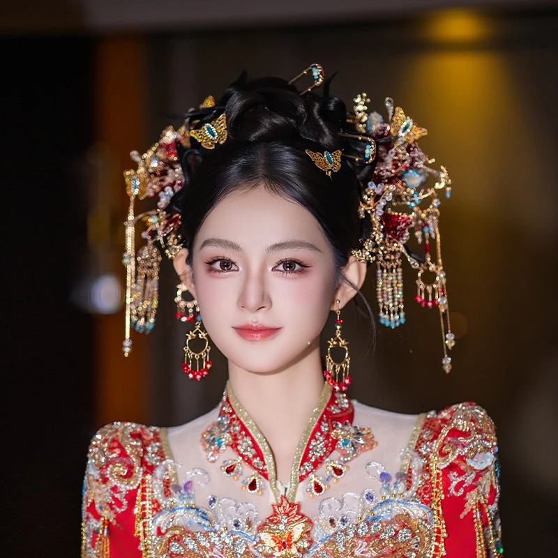 合金婚庆饰品 复古新娘精致中式秀禾红色花朵蝴蝶步摇发饰女G0313