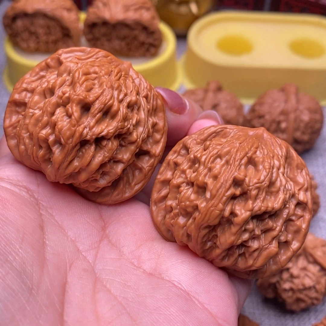 文玩核桃把件爱**.毕业虎头45尺全品