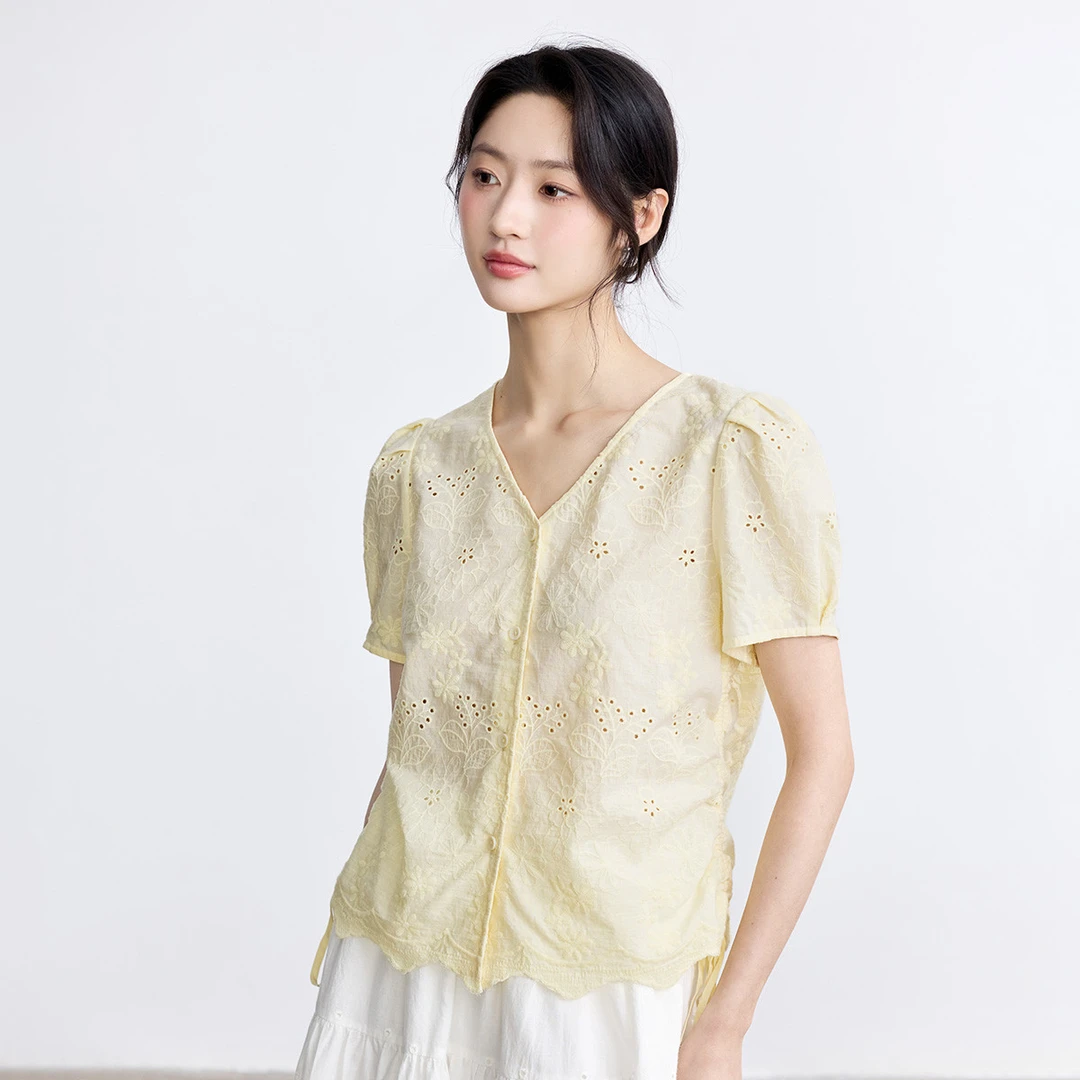茵曼2025夏季V领镂空薄款衬衫时尚百搭宽松短袖衬衣