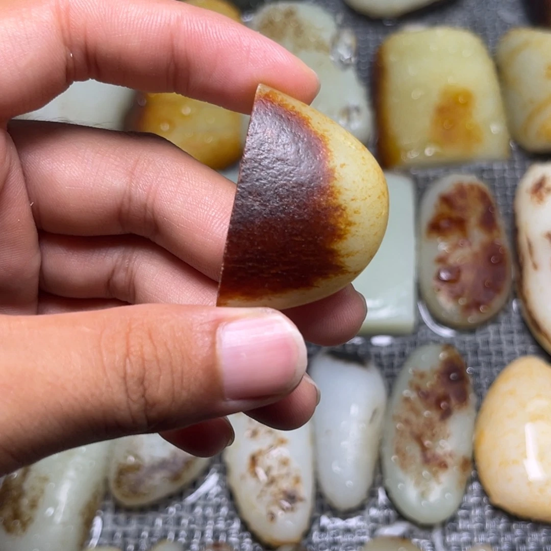未镶嵌和田玉定制和田玉八**路