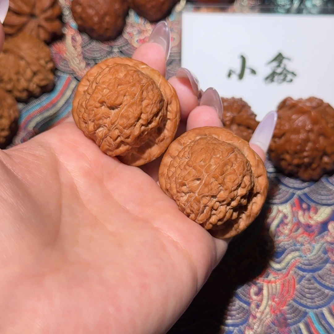 文玩核桃把件1500号39血麒麟文玩核桃S