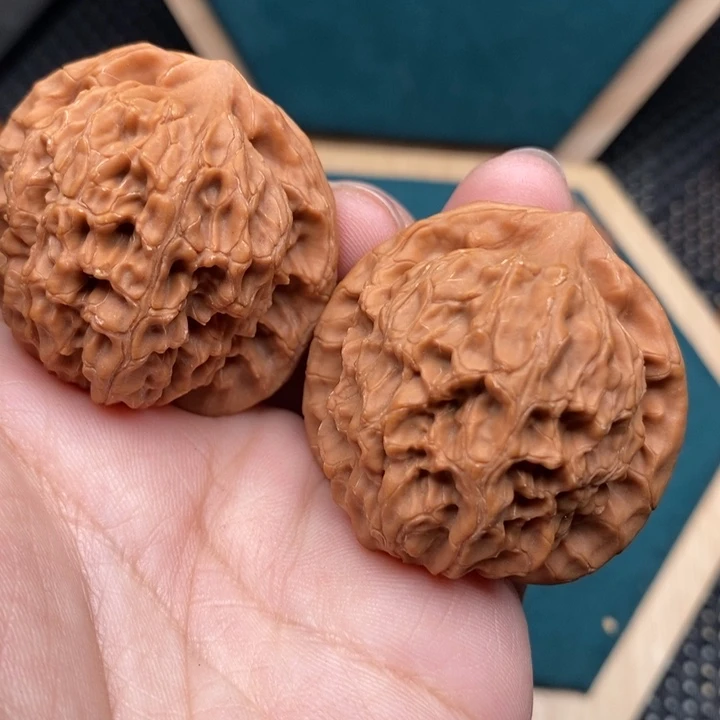 文玩核桃吊坠马老四