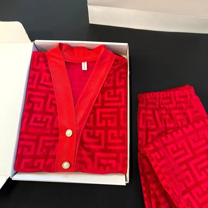 新款红色睡衣女时尚高级开衫长袖长裤舒适休闲金丝绒家居服套装Z